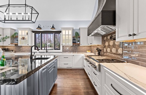 Mayhew House | Lucent Sunset Retreat w/Heated Pool & Game Room
