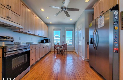 Surf City House | Lucky Enough – Pets Welcome, Ocean Views Included