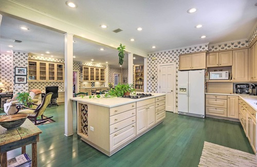 Jonesville House | Lush Elkin Home w/Porch Views & Pool Table