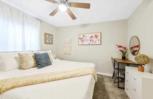 Durham House | *Lux Modern Townhome * Downtown* King Beds * Duke*
