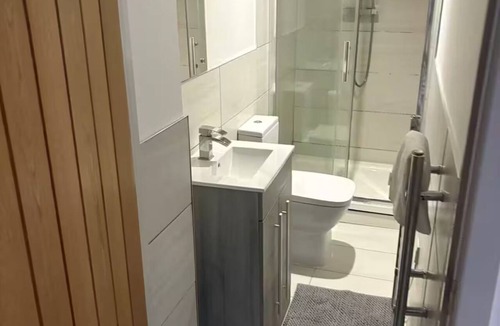 Wolverhampton Apartment | Lux Wolverhampton Stay Near Molineux Stadium