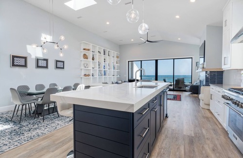 North Carolina Coast House | Luxe Blue- Oceanfront Retreat
