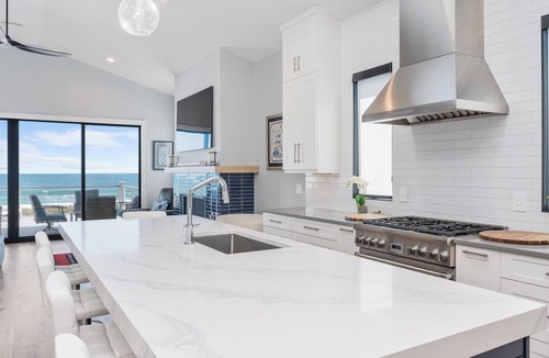 North Carolina Coast House | Luxe Blue- Oceanfront Retreat