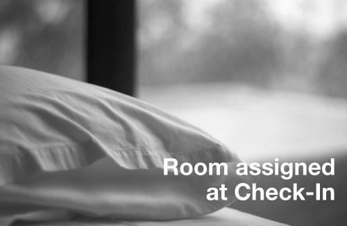 Larkwood Hotel | Luxe Hotel Nashville Airport