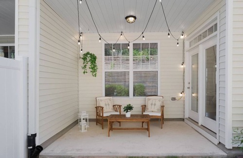 Cary House | Luxe Retreat w/King Suite | 5* Location, Gym, Pool, Pets OK