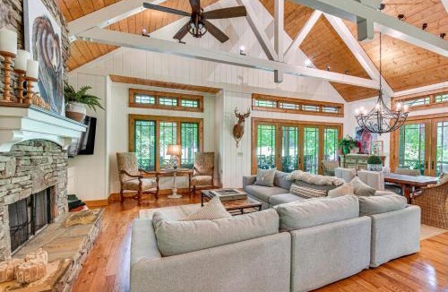 Cullowhee House | Luxe Trillium Home with Fire Pit, 5 Mi to Cashiers