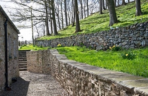 Leyburn Cottage | Luxurious Converted Bothy/Barn In an Idyllic Setting