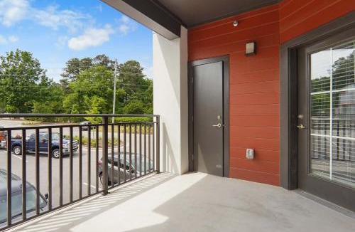 North Raleigh Apartment | Luxurious King 3BR Suite in North Raleigh!