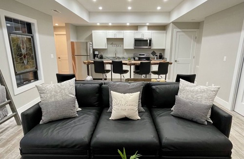 Hendersonville Apartment | Luxurious Retreat w/Hot Tub by DuPont; mins to Pisgah, Brevard & Hendersonville