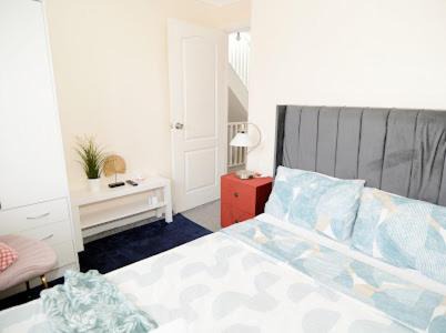Northumberland Heath Apartment | Luxurious & Spacious 5 Bedroom Property