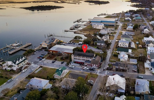 Swansboro Apartment | luxurious studio apartment in the heart of Swansboro’s historic waterfront #3
