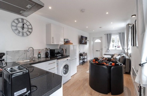 Bromley Common and Keston Apartment | Luxury 1 Bed Apartment | Bromley