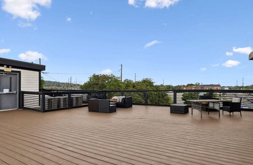 Inglewood Condo | Luxury 2B Nashville Condo with rooftop