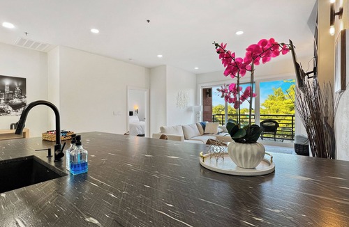 Cornelius Condo | Luxury 2Bed w/Amazing Views
