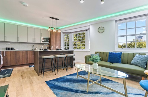 Bishop's Apartment | Luxury 2BR flat In Central | London Eye | Big Ben | Waterloo