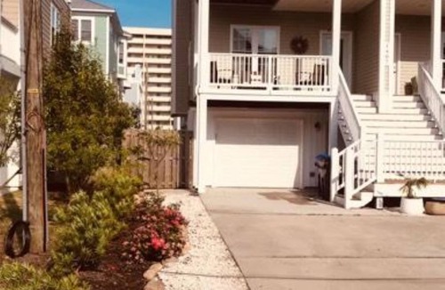 Wilmington Beach House | Luxury 3BR Beach Home, Sleeps 8, 2 Blocks to Ocean + Golf Cart Option