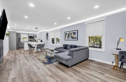 Villa Heights House | Luxury 3BR House in Charlotte