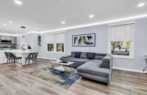 Villa Heights House | Luxury 3BR House in Charlotte