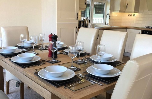 Milford on Sea Cabin | LUXURY 4 BEDROOM LODGE