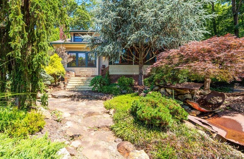 Five Points House | Luxury 4 or 5 room house close downtown Asheville - your own private retreat