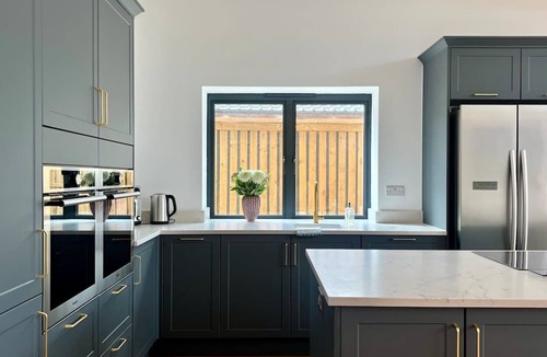 Frome Apartment | Luxury Barn Complex -Hot Tub- Orchardleigh, Frome