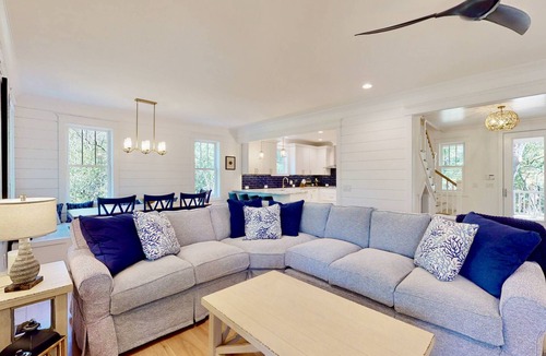 Bald Head Island House | Luxury BHI Retreat | Golf Views | 3 King Suites | BHI + Shoals Clubs | Dog Friendly | Kayaks