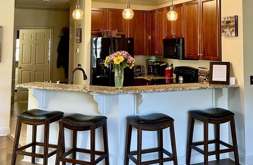 Maggie Valley Condo | Luxury Condo-Golf, Pool, Fitness Center & Mountain Views!