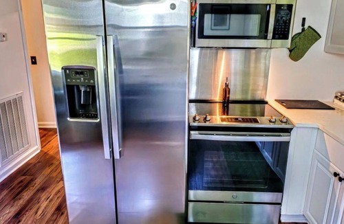 South Nashville Apartment | Luxury Duplex Unit in Nashville Unit A