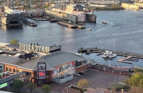 Norfolk Hotel | Luxury Elizabeth River View Room