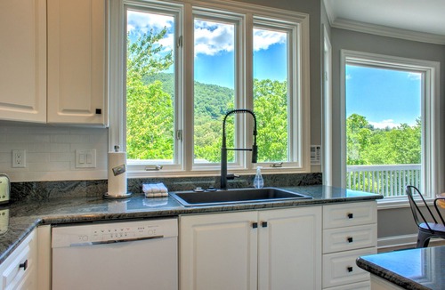 Skyland House | Luxury Estate w/Hot Tub & Game Room + Biltmore Pass | 18 Min to Asheville
