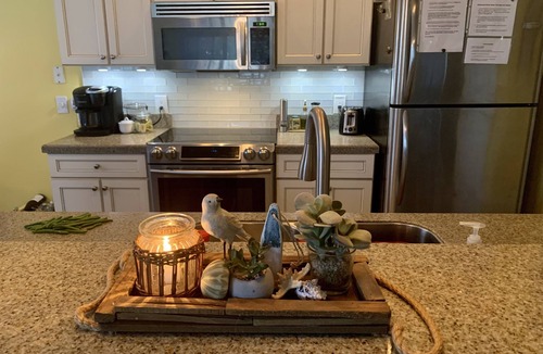 Wilmington Condo | Luxury Fairway Condo Overlooking Two Fairways : Near Beaches -