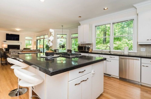 Chapel Hill House | Luxury Home-Walk to Franklin St