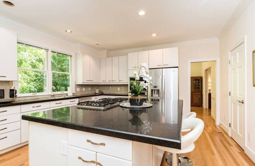 Chapel Hill House | Luxury Home-Walk to Franklin St