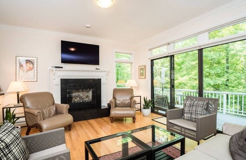 Chapel Hill House | Luxury Home-Walk to Franklin St