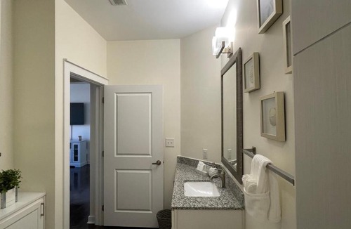 Charlotte Apartment | Luxury KING BED Oasis in Southend Charlotte- 3 miles from Uptown!