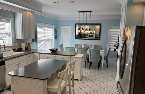 Steele Creek House | Luxury Lake House, Pool, Hot tub, Dock, Beach, Game room ,Boat Rental available