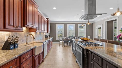 Denver House | Luxury Lakefront Stay Private Dock IndoorOutdoor Pool The Retreat