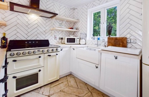 South Cerney Cabin | Luxury lodge in the heart of the Cotswolds