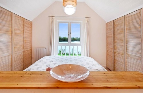 South Cerney Cabin | Luxury lodge in the heart of the Cotswolds