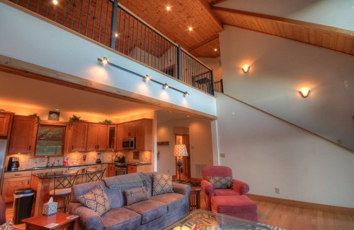Seven Devils Cabin | Luxury Log Cabin with Breathtaking Views