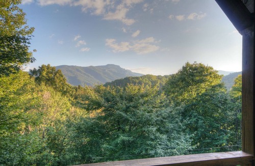 Seven Devils Cabin | Luxury Log Cabin with Breathtaking Views