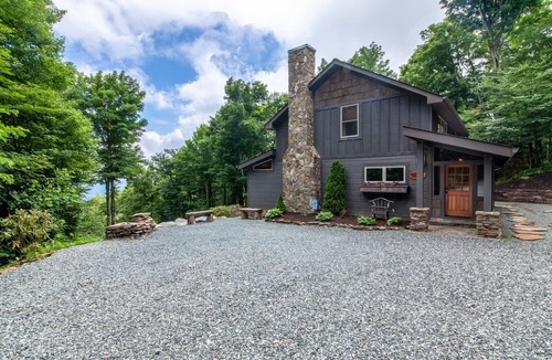 Banner Elk Cottage | Luxury Mountain Cabin with Views
