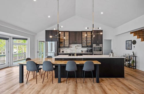 Westport House | Luxury on the Lake - Waterfront, Private Dock, Kayaks, Paddle Boards, Fire Pit