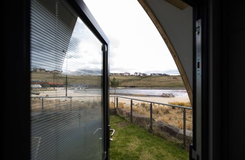 Newbridge Cabin | Luxury Pod With Wave Pool Views & Smart Features
