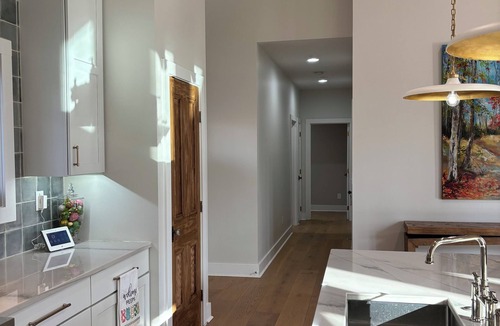 Sandy Ridge House | Luxury Retreat - Perfect for Weddings, Furniture Market Visits, and Relaxation