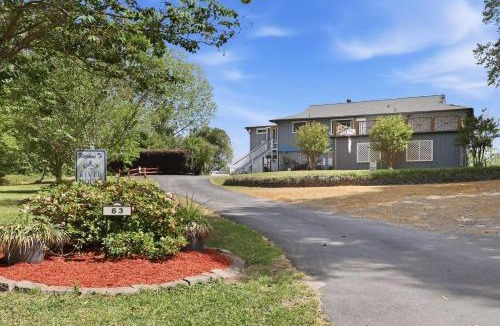 Augusta House | Luxury Riverfront Escape~Pool~BoatSlip~Kayaks~BBQ