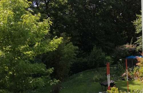 Longdown Cabin | Luxury Shepherds Hut Retreat in Devon near Exeter & Dartmoor. Views into woods.
