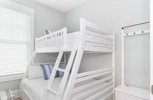 Emerald Isle House | Luxury Townhome In Emerald Isle, Nc Welevator