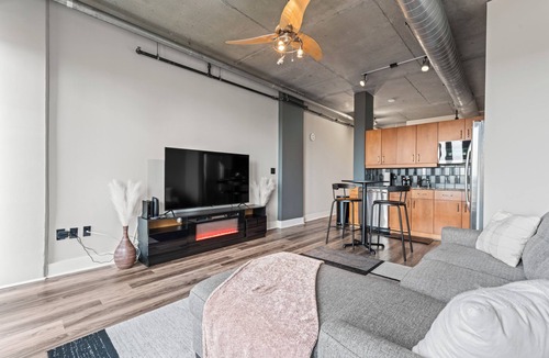 First Ward Condo | Luxury Uptown Charlotte Condo with Skyline Views