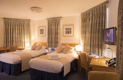Madingley Bed & Breakfast | Madingley Hall